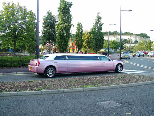 Berkshire Pink Limo Hire